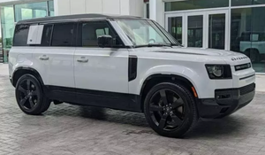 NUEVA OFERTA PARA UN AUTO USADO IMPECABLE: Land Rover <span class=keywords><strong>Defender</strong></span> 110 V8 SUV 2023. Envío a Todo el Mundo - Product Image 5