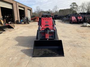 Minicargadora de orugas anchas Iron Rhino IR1200LITE 2026 con motor Kubota y caja de cambios, alta eficiencia, envío gratis* - Product Image 2