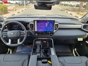 TOYOTA SEQUOIA 4WD HÍBRIDA 2024 de aspecto elegante, 8 plazas, 4WD estándar en muchas versiones, transmisión automática de 10 velocidades - Product Image 6