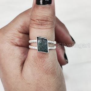 Nouvelle bague exclusive pour femme en pierre brute, apatite bleue naturelle, avec fil en argent sterling 925, idéale pour Noël - Product Image 2