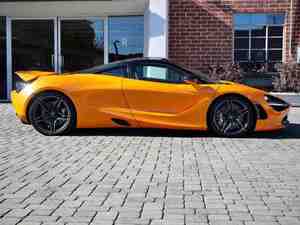 2024 720S Performance Coupe RWD Asientos de Cuero Cámara Trasera Automático Inteligente En Buen Estado Listo Para Conducir - Product Image 3