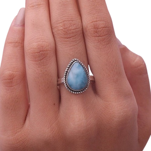 Anillo clásico de plata sólida 925, joyería para mujer, Plata de Ley 925, piedras preciosas Larimar, estilo bohemio, anillo hecho a mano, Regalo para mamá - Product Image 1