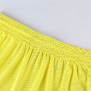 Uniformes de basket-ball sublimés respirants, tissu durable à séchage rapide, personnalisables pour les compétitions scolaires - Product Image 3