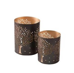 La elegante vela votiva de metal agrega un toque cálido y decorativo a su hogar, eventos o decoración festiva - Product Image 5