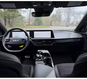 K-I-A E-V-6 GT 3L SUV 2023, transmission automatique, transmission intégrale, sièges en cuir, caméra arrière, pneus R18, essence/essence, conduite à gauche, panoramique - Product Image 4