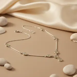 Collier minimaliste en argent 925 avec pierre de lune, plaqué rhodium, motif géométrique, brins en or 14 carats et or rose, cadeau pour femme - Product Image 1