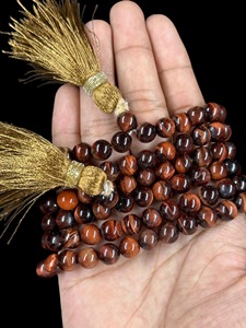 Collana di perle di Mala occhio di tigre rossa 108 perle di preghiera pietra preziosa per la <span class=keywords><strong>fertilità</strong></span> cuore Chakra regalo pietra semipreziosa pietra rossa artigianale - Product Image 2