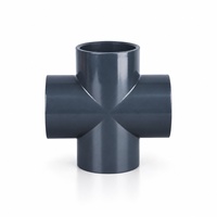 Raccord de tuyauterie en PVC/UPVC à quatre voies égalisées, surface lisse, PN10/PN16 DN15-DN200 1/2-8 pouces