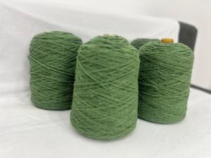 พรมและพรมปูพื้นที่ถักด้วยมือจากเส้นด้ายที่ถักทอและมีลวดลายย้อมสี - Product Image 4