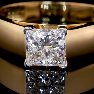 Anillo de compromiso de diamante cultivado en laboratorio con banda gruesa de corte princesa, anillo de boda de diamante de Halo oculto, anillo de boda de oro de lujo a la moda para mujer - Product Image 3