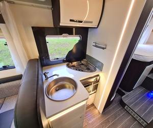 Autocaravanas 4x4 con Baño, Mini Caravana Todoterreno, Camper Van para Camping, Económica, Perfecta - Product Image 4