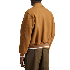 Chaqueta de invierno con grafiti pesado de poliéster 100% personalizada para hombre Chaqueta de béisbol de calidad superior bordada con logotipo personalizado para hombre - Product Image 3