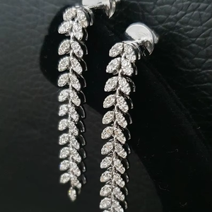 Iced Out Leaf Cut moissanite Diamond Earring's Hip Hop Jewelry Hecho a pedido - Product Image 1