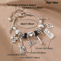 Bracelet personnalisé vintage à thème musical avec breloques en forme de cœur, pendentifs guitare, microphone, batterie, piano et plaque en laiton en forme de cœur LOVE