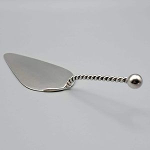 Servidor de Pastel de Metal Elegante y Duradero, Ideal para Organizadores de Bodas, Diseñadores Profesionales de Pasteles y las Mejores Pastelerías - Product Image 4
