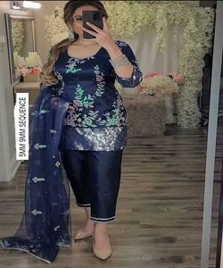 Vêtements islamiques pour femmes musulmanes, vêtements noirs de fête, boutique pakistanaise, costume en velours, robe trois pièces cousue pour l'Aïd, mariage, Ramadan - Product Image 2