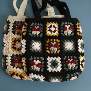 Bolso de Hombro de Alta Calidad para Mujer, Tejido a Mano, de Lana, Cuadrado, con Patrón de Flores y Hongos, Artesanía Textil y de Tela - Product Image 2