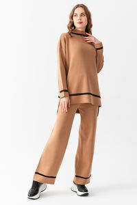 Suéter y pantalones de manga larga de gran tamaño de dos piezas deportivas de punto a rayas para mujer Conjunto elegante para yoga diario y caminar - Product Image 6