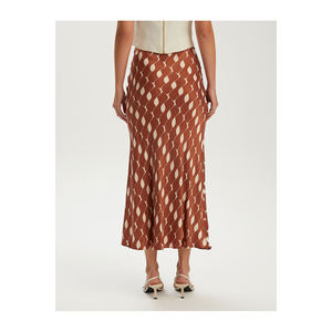 Jupe longue en satin imprimé à motifs pour femmes BGN Modèle S24S350 - Product Image 4
