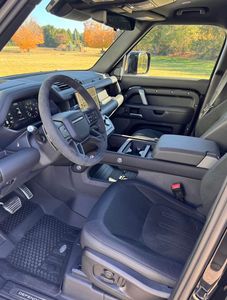 TOYOTA LAND ROVER DEFENDER 110 V8 BOND EDITION 2022, Vehículo Utilitario Deportivo 4D, Transmisión Turbo-Gasolina Supercargada - Product Image 2