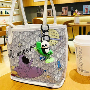 Porte-clés lumineux en silicone durable, motif dessin animé, à bascule et à secouer - Product Image 6