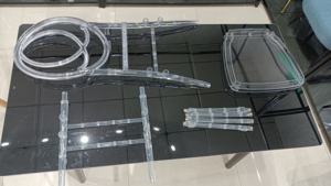 Chaise de mariage Chiavari en acrylique transparent en gros, empilable, design Napoléon transparent pour la location d'événements de banquet d'hôtel - Product Image 2