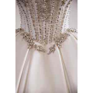 Vestido de Novia de Gala con Hombros Descubiertos, Sin Mangas, Corsé, Cintura Estilo Basque, Perlas y Cristales, Satén, Tallas Grandes, Fabricación Personalizada - Product Image 6