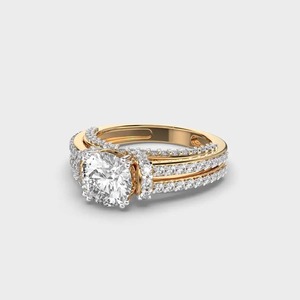 Bague en diamant la plus vendue pour proposition ou anniversaire disponible en tailles personnalisées et types de métaux disponibles à la vente - Product Image 5
