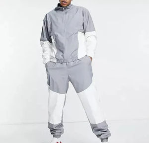 Ensemble de survêtements personnalisés de haute qualité, survêtement coupe-vent pour hommes, survêtement utilitaire imperméable pour hommes, vente en gros - Product Image 1