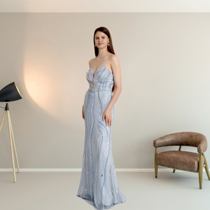 Llamativo hecho a mano azul hielo Vintage A-Line vestido sin tirantes intrincados detalles con cuentas bordado silueta que fluye ropa de noche - Product Image 2