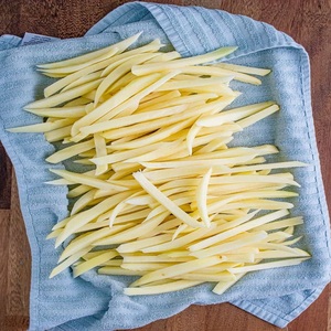 Patatas fritas Papas fritas Calidad Premium Crujiente Golden Frozen Snack En stock Precio al por mayor Compre entrega rápida disponible - Product Image 2