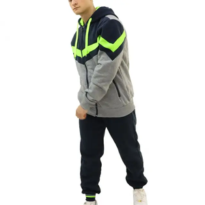 Nouveaux ensembles de sport de gymnastique pour hommes ensembles de survêtements pour hommes en plein air sweats à capuche pour hommes ensembles de course de survêtement de haute qualité - Product Image 4