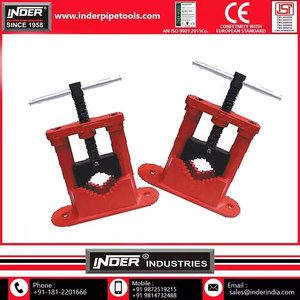 Industrial Grade Adjustable Heavy Duty Pillar Type Pipe Vice At Wholesale Price - Product Image 6