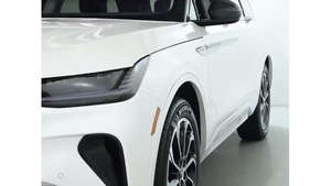 Auto Usado de Segunda Mano, Reserva 2025, Bajo Kilometraje, Transmisión Automática, Asientos de Cuero, Sin Accidentes y Listo para Enviar - Product Image 4