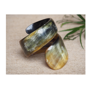 Brazalete de cuerno de búfalo de calidad duradera con pieza de calidad superior y brazalete de cuerno de diseño redondo de calidad superior - Product Image 6