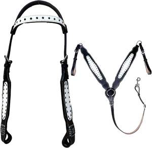 Ensemble de serre-tête et de collier de poitrine cloutés à la main en cuir occidental Tack durable pour les propriétaires de chevaux - Product Image 1