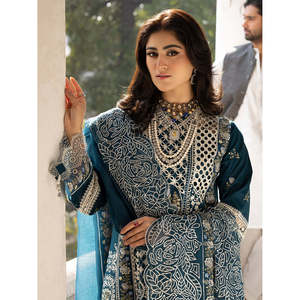 Ensemble de costume brodé pour femme en tissu lawn avec dupatta en organza et pantalon, anti-rétrécissement, non cousu - MAHNUR 3PC BIC-4609 - Product Image 2