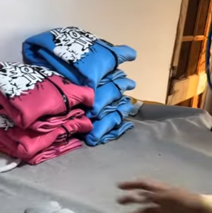 Pull-over de sport de style abstrait 3D cousu personnalisé Tie Dye Royal-Neon Green - Product Image 2