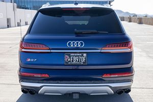 Audi SQ7 Premium Plus 2021 Usado en Excelentes Condiciones, Motor V8 Twin-Turbo de 500 hp - Product Image 4
