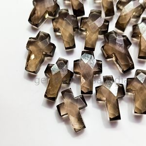 Piedra preciosa tallada en cruz de cuarzo ahumado, cuentas sueltas talladas a mano, suministros de joyería cruzada, talla cruzada facetada de cuarzo ahumado, 15x10mm - Product Image 1