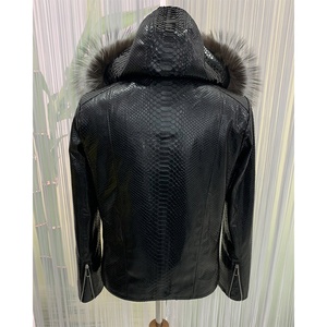 Chaqueta de cuero con estampado de serpiente negra para hombre, chaqueta con capucha de piel de vaca auténtica con relieve de Pitón, piel sintética desmontable - Product Image 6