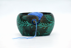 Cuenco de hilo de madera hecho a mano diseño de hoja grande tejer hilo de ganchillo cuenco de madera funcional regalo de Navidad y regalo del Día de la madre - Product Image 5