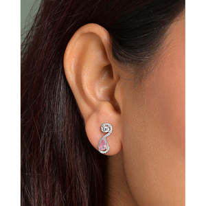 Achetez des boucles d'oreilles pendantes en argent sterling 925 de qualité supérieure pour femmes et filles, or 18 carats avec diamant comme pierre principale - Product Image 4