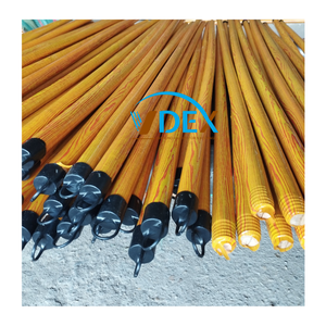 Palo de escoba de madera de eucalipto vietnamita Mango de escoba natural y juego de recogedor en nuevo color con embalaje de bolsa - Product Image 4