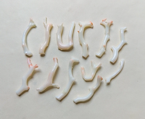 Palo de coral blanco natural, 84Cts, palos de sombra rosa, piedras preciosas de coral blanco natural 100%, palos pulidos sueltos, fabricación de joyas - Product Image 4