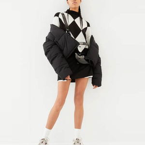 Pull en laine 100% pour femme, sur mesure, pour la saison hivernale, avec logo brodé imprimé sur le devant - Product Image 3