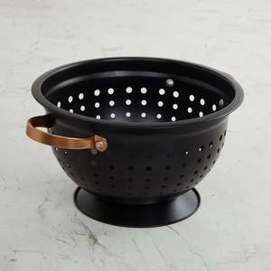 Wholesale <b>Black</b> Stainless Steel Colander Strainer with Handle Pasta & Vegetable <b>Washing</b> Drain <b>Basket</b> for Home & Commercial Use - Product Image 2