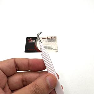 Vente en gros Pince à épiler fine à 90 degrés blanc mat Impression de logo personnalisé Outil de beauté en acier inoxydable Service OEM - Product Image 5