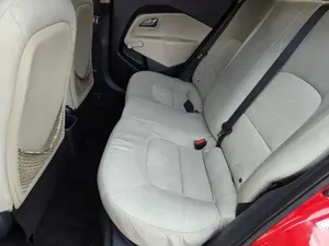 Rover Defender X-Dynamic SE 2013 - Product Image 3