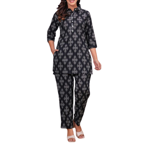 Conjunto de Pijama de Bambú para Mujer con Logotipo Frontal, Suave, Transpirable, de Dos Piezas, Lujoso y Cómodo - Product Image 5